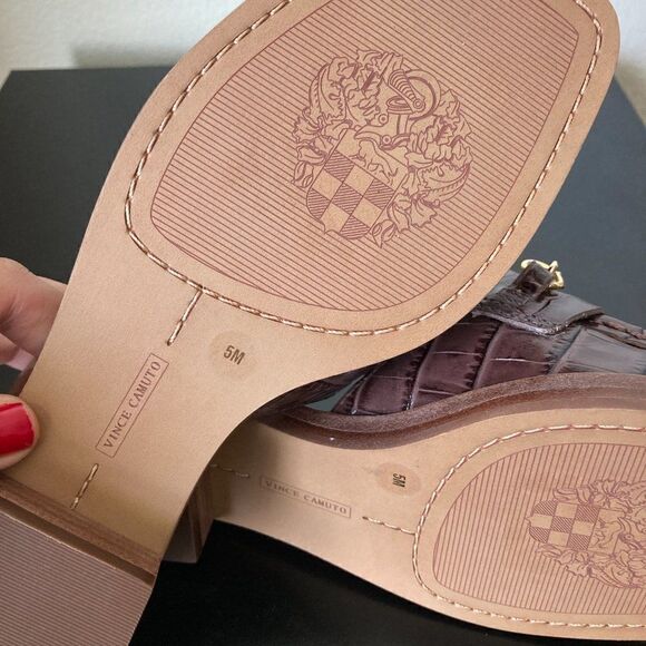 Vince Camuto Women's Jenivey Chain-Link Kitten-Heel Sandals Brown NWOT size 5 - Picture 13 of 13